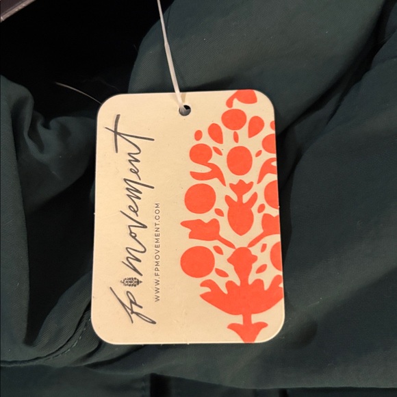 Free People Cabin Fever Insulated Puffer Vest in Evergreen Size M. NWT - Picture 11 of 13